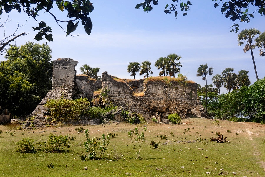 Delft Island, one of the best historical sites in Sri Lanka