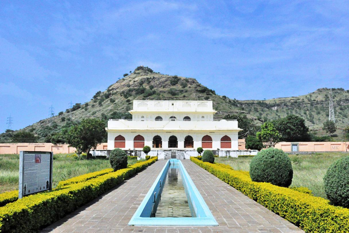Soneri Mahal, one of the best historical places in Aurangabad.