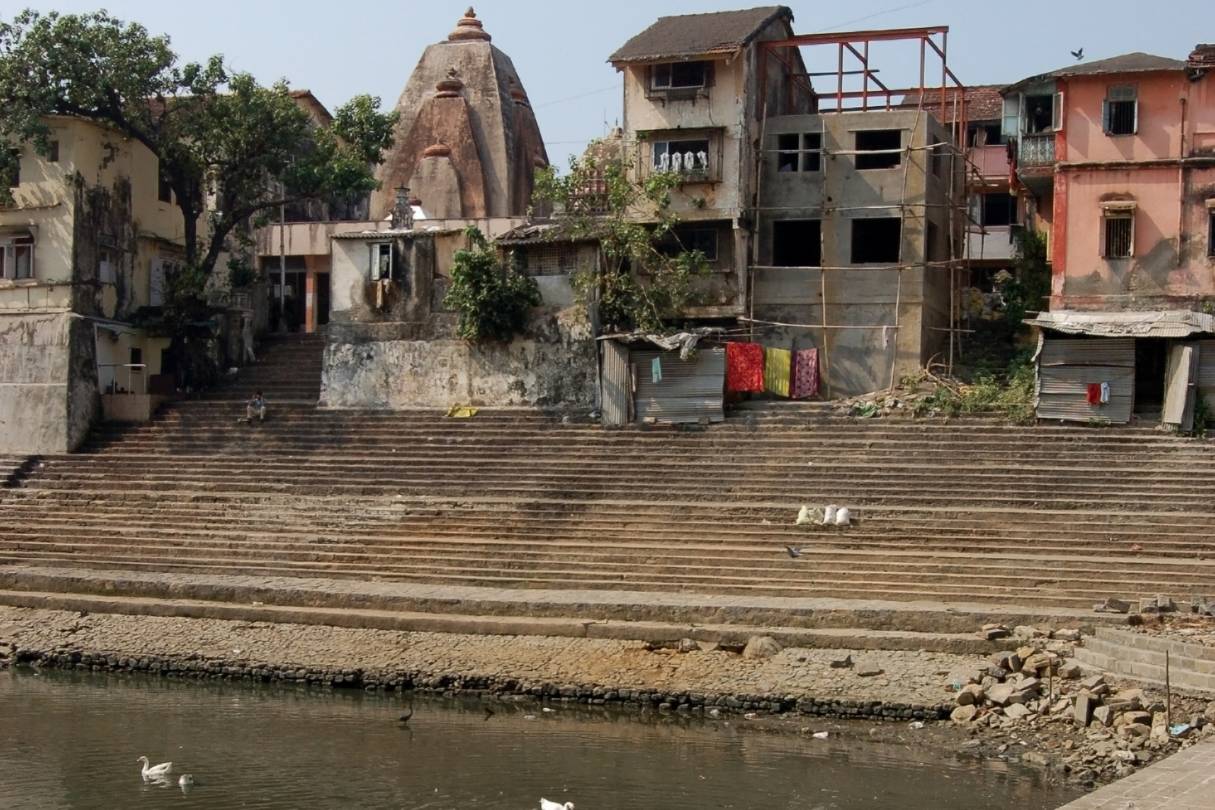Banganga Tank, one of the best historical sites in Mumbai