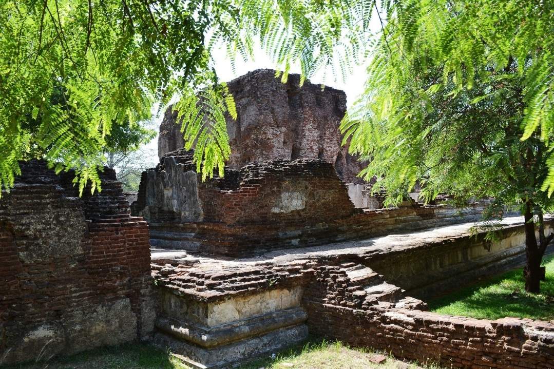 Polonnaruwa travel guide