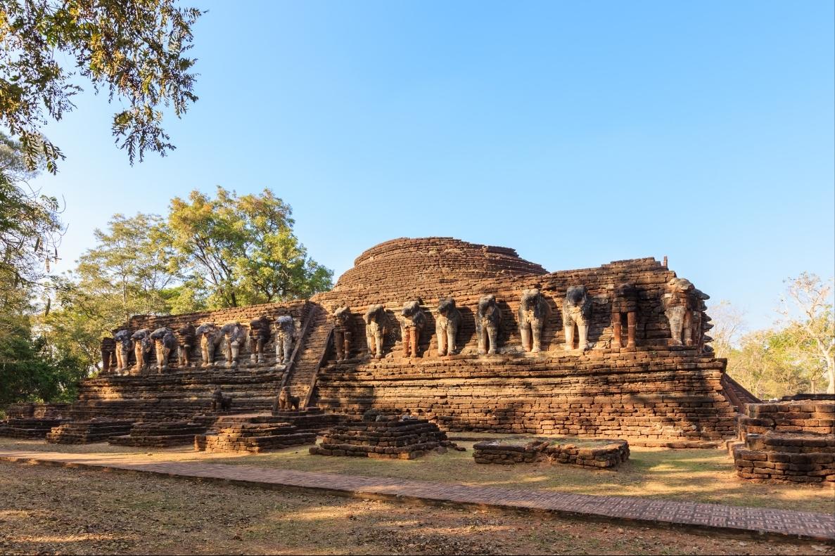Wat Chang Rob, Kamphaeng Phet, one of the best historical places in Thailand