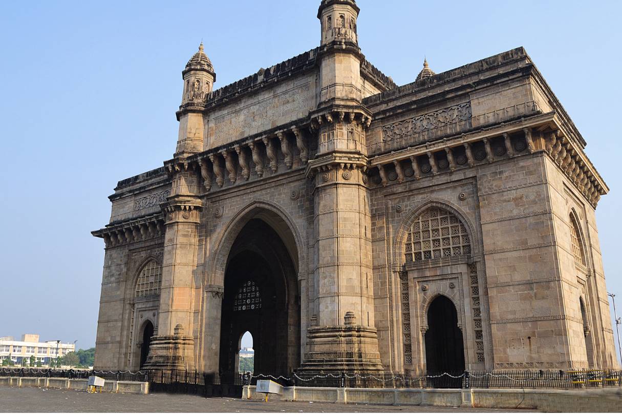 Gateway to India, included in the best historical Mumbai tours